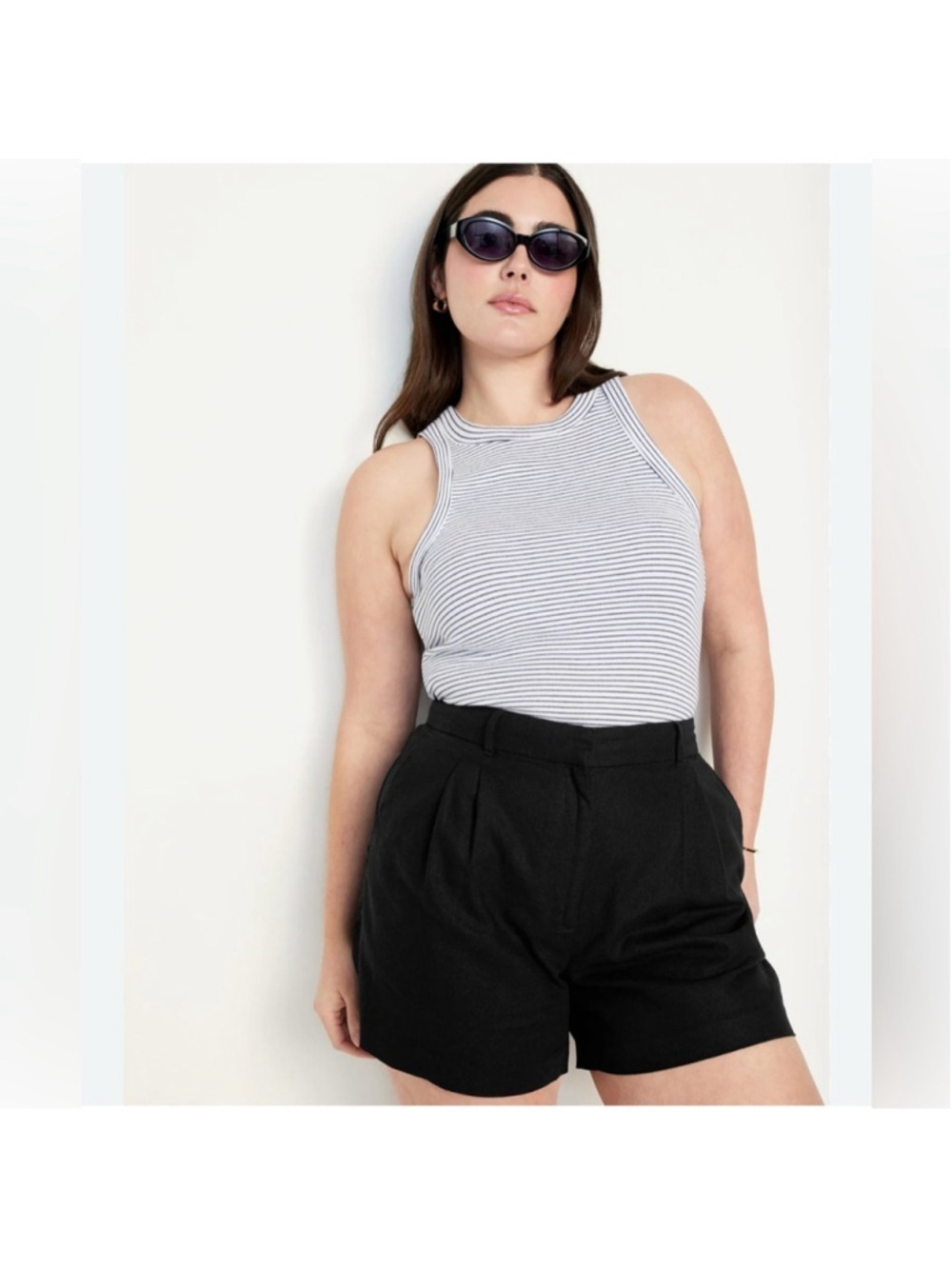 Old Navy Women's Black rayon Shorts size 3X NWT